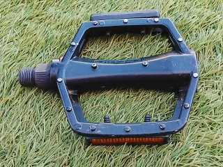 Pedales de aluminio para bicicleta, Negros