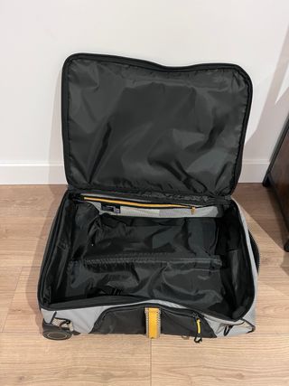 Maleta cabina Samsonite Paradive gris y oro