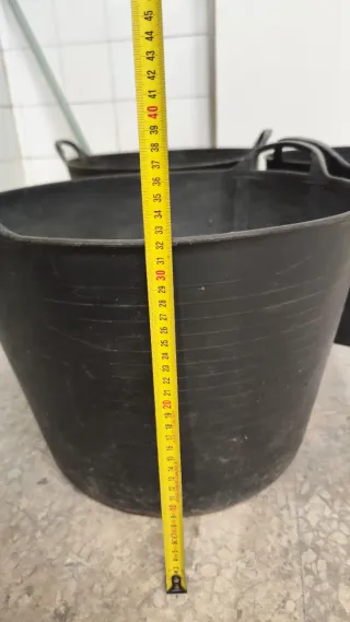 3 Cubos de plástico negros