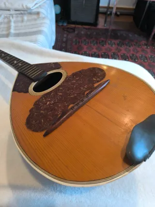 Bouzouki de madera
