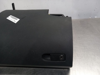 GUANTERA MERCEDES-BENZ CLASE C (BM 204) BERLINA M