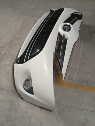 Parachoques Toyota Verso Blanco