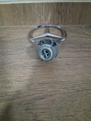 Estrella Mercedes 190 W201 Cromada