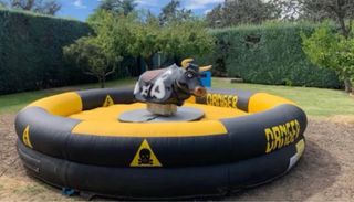 FABRICA TU HINCHABLE - Javi, Valkerai