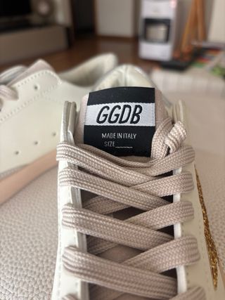 Zapatillas Golden Goose Blancas y Doradas