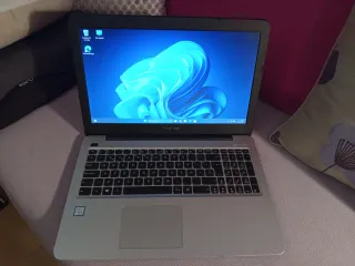 Portátil Asus i5 8GB RAM Nvidia 2GB