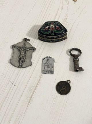 Lote de objetos antiguos