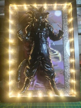 Action Figure Quadro luminoso Dragonball SSJ4 resi