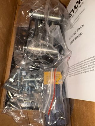 Cabrestante eléctrico VEVOR 4000LB