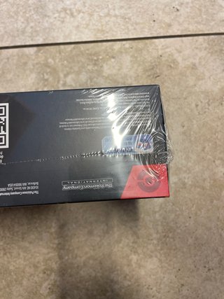 Box Ultra Premium Charizard Italiano