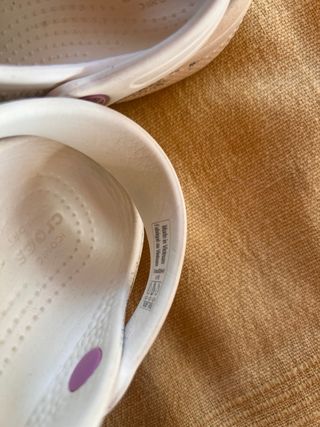 Crocs Blancos con Purpurina Talla 27