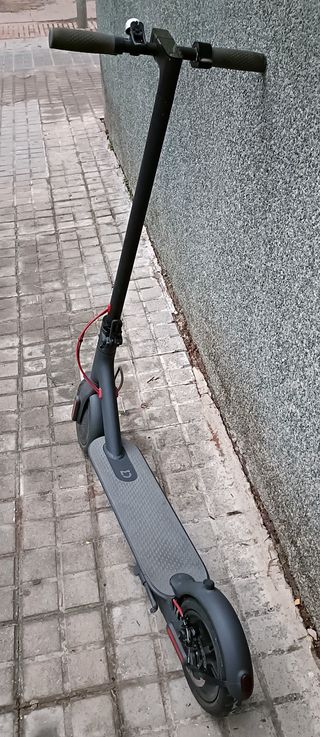 Patinete Eléctrico Xiaomi Gris