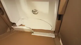 Pica cocina Corian blanco sobre encimera