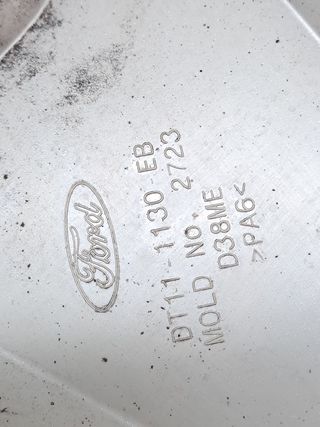 TAPACUBOS FORD TRANSIT CONNECT 669227