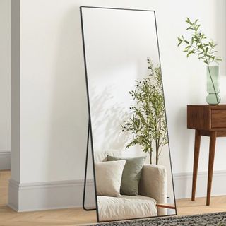 Specchio a Figura Intera, 71" x 31", Specchio da Terra Rettangolare Extra Large in Vetro Temperato con Supporto in Alluminio, Specchio per Soggiorno e Camera da Letto, Nero
