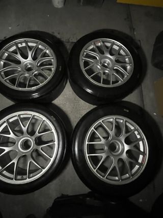 2 Juegos llantas y neumticos ferrari 430 challenge