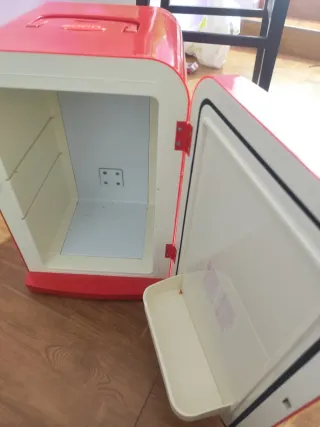 Nevera Coca-Cola Roja