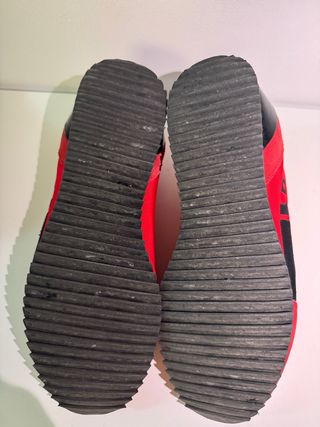 Zapatillas Cruyff Rojas y Negras