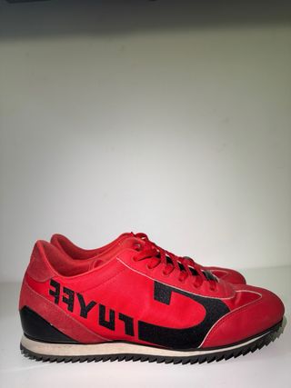 Zapatillas Cruyff Rojas y Negras
