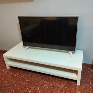 Mueble TV Blanco y Negro