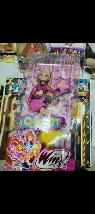 Muñeca Winx En Concierto con Guitarra Rosa
