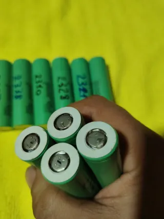 Batería Samsung 25R 100 unidades