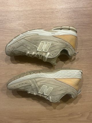 Zapatillas New Balance 1906 Beige