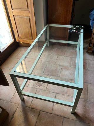 Mesa centro cristal y metal, netsl pintado de verd