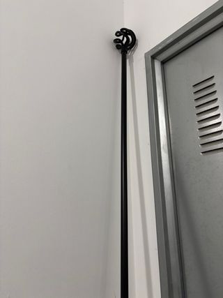 Barra cortina metal negra