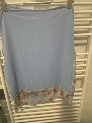 Canotta con pizzo floreale