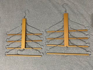 Lote de perchas variadas