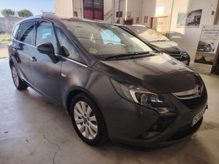 Opel Zafira Tourer 2012