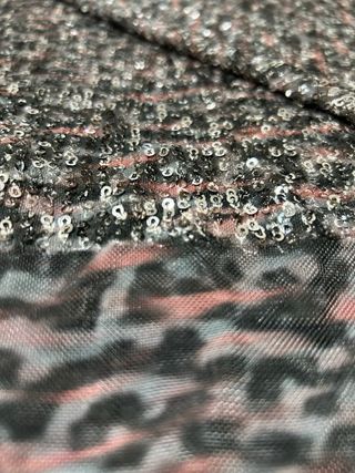 Tessuto Tulle Animalier con Paillettes