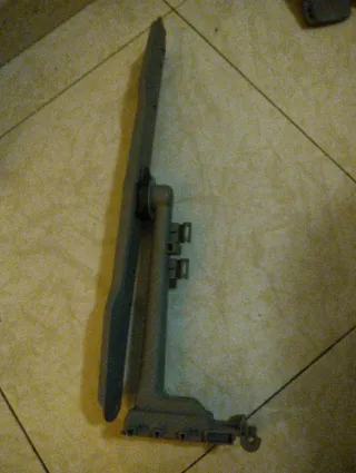 Bomba agua y rociadores lavavajillas Grundig