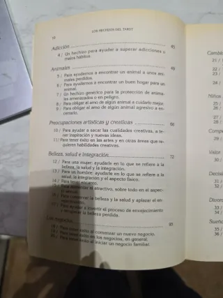 Libro los hechizos del tarot