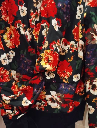 Body Zara flores manga larga