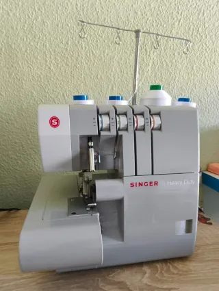 Remalladora Singer Heavy Duty 14HD854