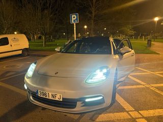 Porsche Panamera 4E-hibryd 2020