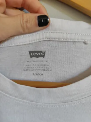 Camiseta Mujer Levi's Talla S Flores