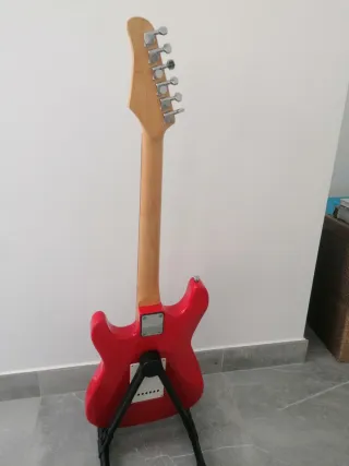 Guitarra Eléctrica Roja + Amplificador