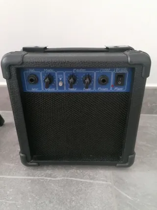 Guitarra Eléctrica Roja + Amplificador