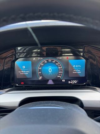Volkswagen Golf 2021