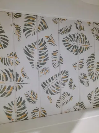 Vitrina de madera y cristal