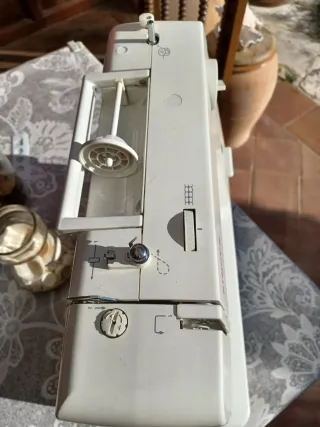 Máquina de coser Singer eléctrica portátil