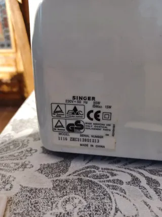 Máquina de coser Singer eléctrica portátil