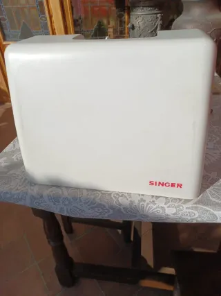 Máquina de coser Singer eléctrica portátil