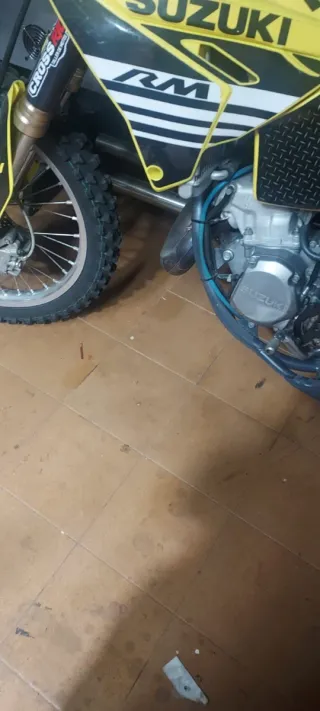 Suzuki RM 125 Motocross