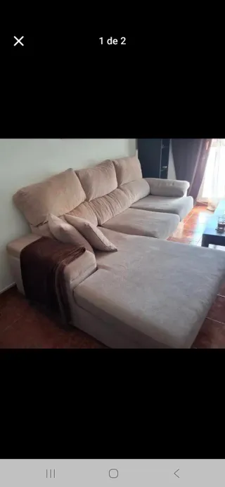 Sofa con cheslong color beige en muy buen estado