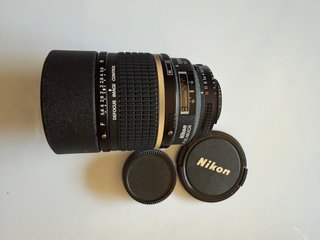 Nikon AF DC-Nikkor 135mm f/2 D