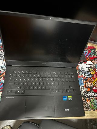 OMEN HP Laptop 16-b1023ns Negro